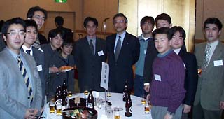 A gathering around GS Sasamori at reception on February 5.